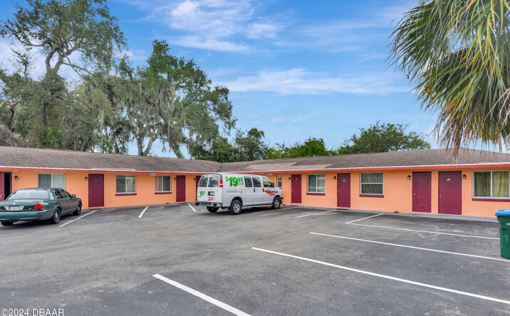 Pictures of Hospitality, Mixed Use, Multifamily, Land, Office property located at 1028 Ridgewood Avenue, Daytona Beach, FL 32117 for sales - image #1