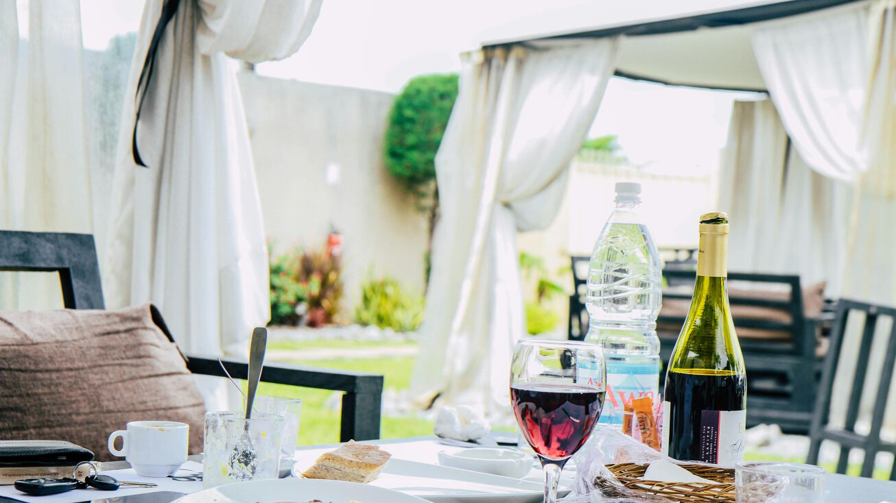 High End Tampa Restaurant bar for Sale Just Remodeled, Tampa, FL 33611