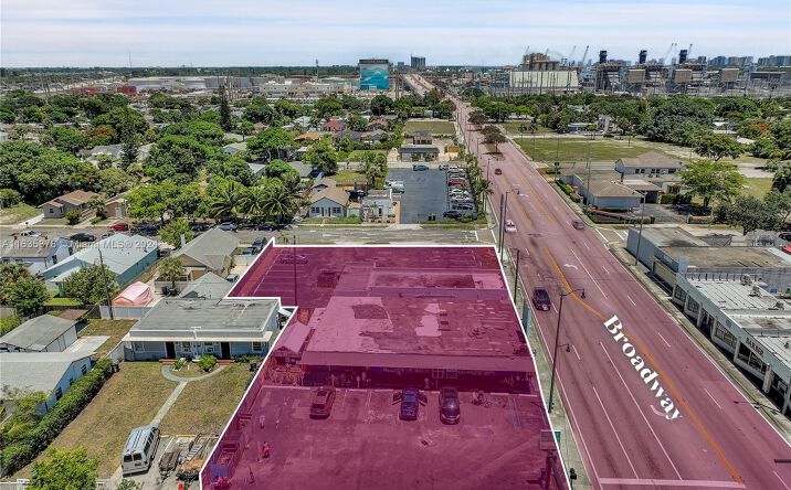 Pictures of Mixed Use, Retail property located at 5501 Broadway, West Palm Beach, FL 33407 for sales - image #1