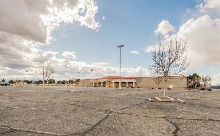 Pictures of Retail property located at 14444 Atstar St, Victorville, CA 92395 for sales - image #1