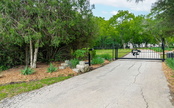 image of property at 8139 SW TAWAKONI RD Augusta KS 67010-8104