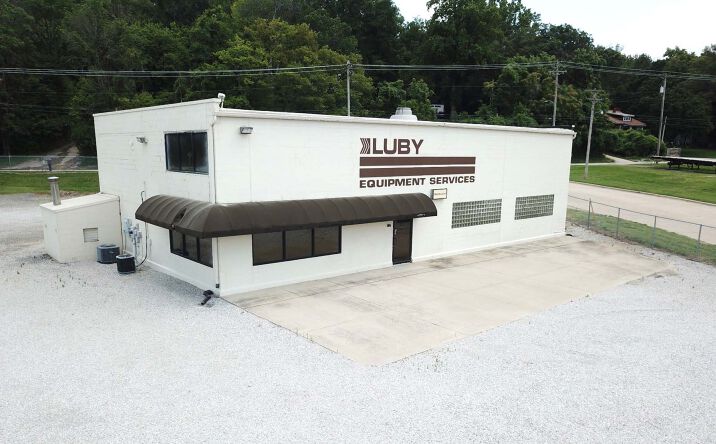 Pictures of Retail, Office, Industrial property located at 8853 Petroff Dr, Caseyville, IL 62232 for sales - image #1