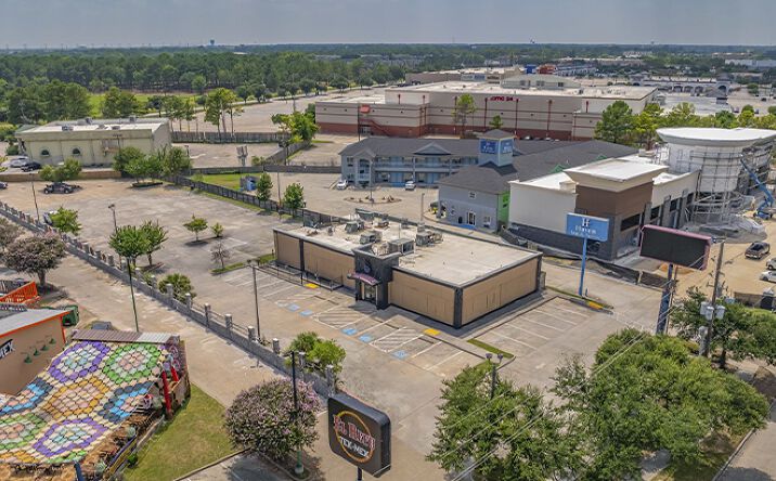 Pictures of Retail property located at 17117 Texas 249 Access Rd, Houston, TX 77064 for sales - image #1