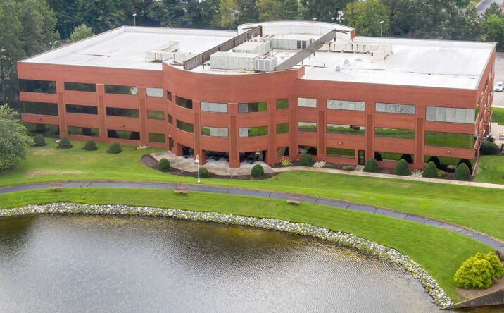 Pictures of Office property located at 600 Independence Pkwy, Chesapeake, VA 23320 for sales - image #1