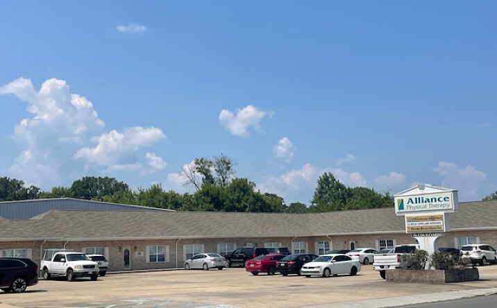 Pictures of Mixed Use property located at 1425 S Moore Rd, Chattanooga, TN 37412 for sales - image #1