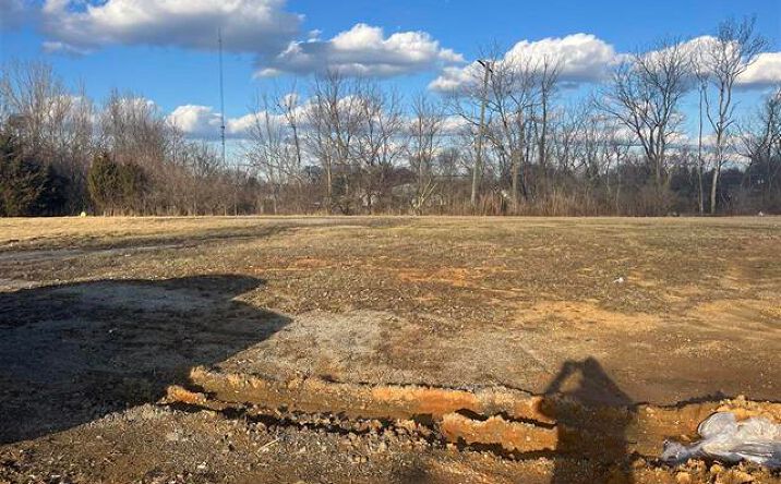 Pictures of Land property located at 707 E Dixie Highway, Elizabethtown, KY 42701 for sales - image #1