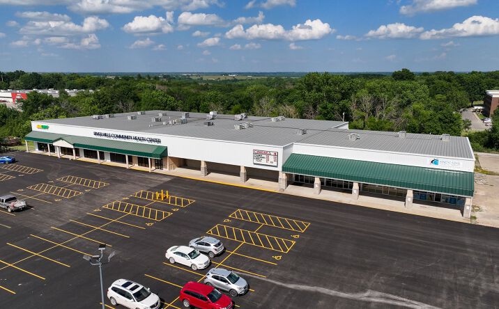 Pictures of Retail property located at 1015 N 18th St, Centerville, IA 52544 for sales - image #1