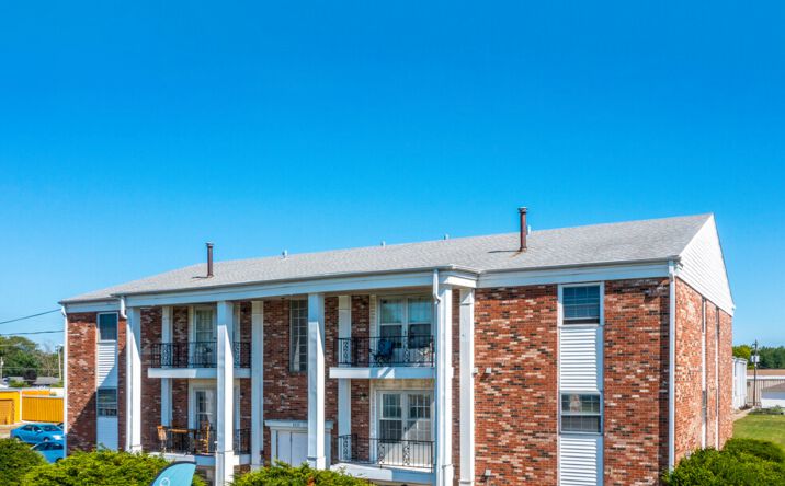image of property at 1111 AVENUE OF THE CITIES East Moline IL 61244-4900