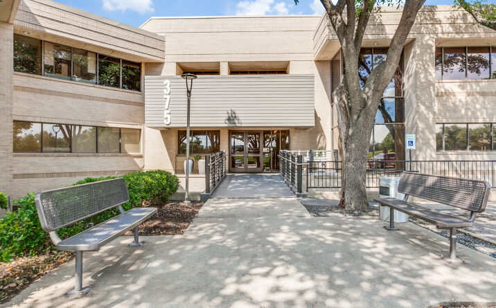 Pictures of Office property located at 375 Municipal Dr, Richardson, TX 75080 for sales - image #1