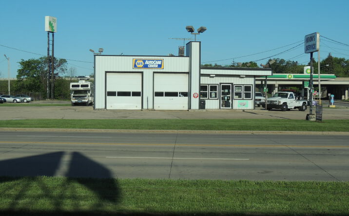 Pictures of Business for Sale property located at 1108 Main St, Neenah, WI 54956 for sales - image #1
