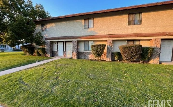 Pictures of Multifamily property located at 6350 Summerfield Dr, Bakersfield, CA 93313 for sales - image #1