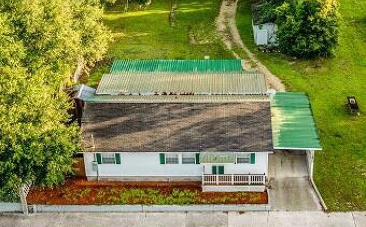 Pictures of Office property located at 579 SE BAYA Drive, Lake City, FL 32025 for sales - image #1