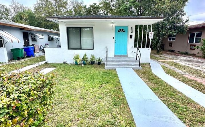 Pictures of Multifamily property located at 782 NW 52nd St, Miami, FL 33127 for sales - image #1