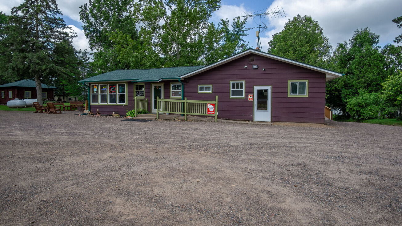 Pictures of Business for Sale property located at N1107 Roses Resort Rd, Weyerhaeuser, WI 54895 for sales - image #1