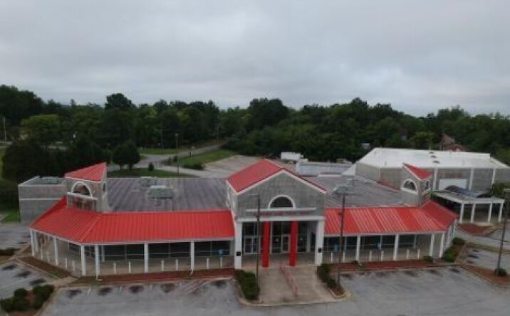Pictures of Retail property located at 3260 Mercer University Dr, Macon, GA 31204 for sales - image #1