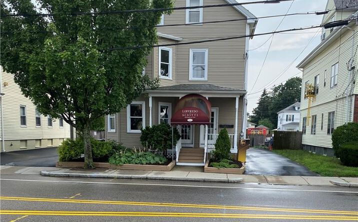 Pictures of Land, Mixed Use, Office, Multifamily property located at 946 Park Avenue, Cranston, RI 02910 for sales - image #1