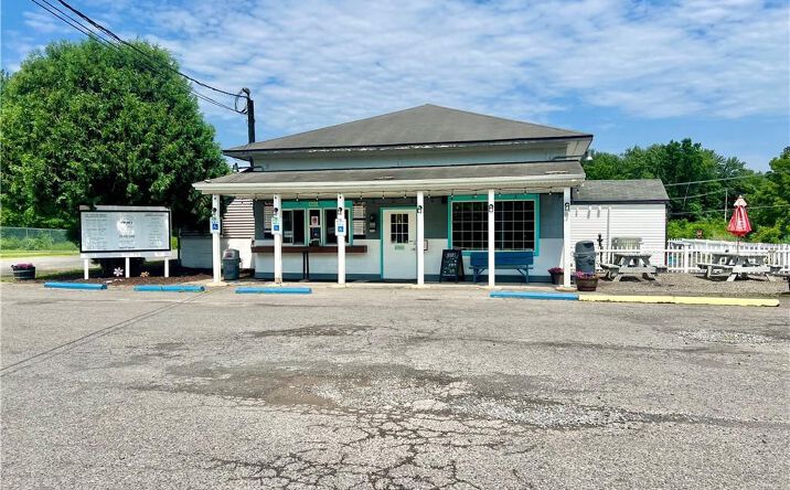 Pictures of Retail, Land property located at 2935 Lamson Road, Phoenix, NY 13135 for sales - image #1