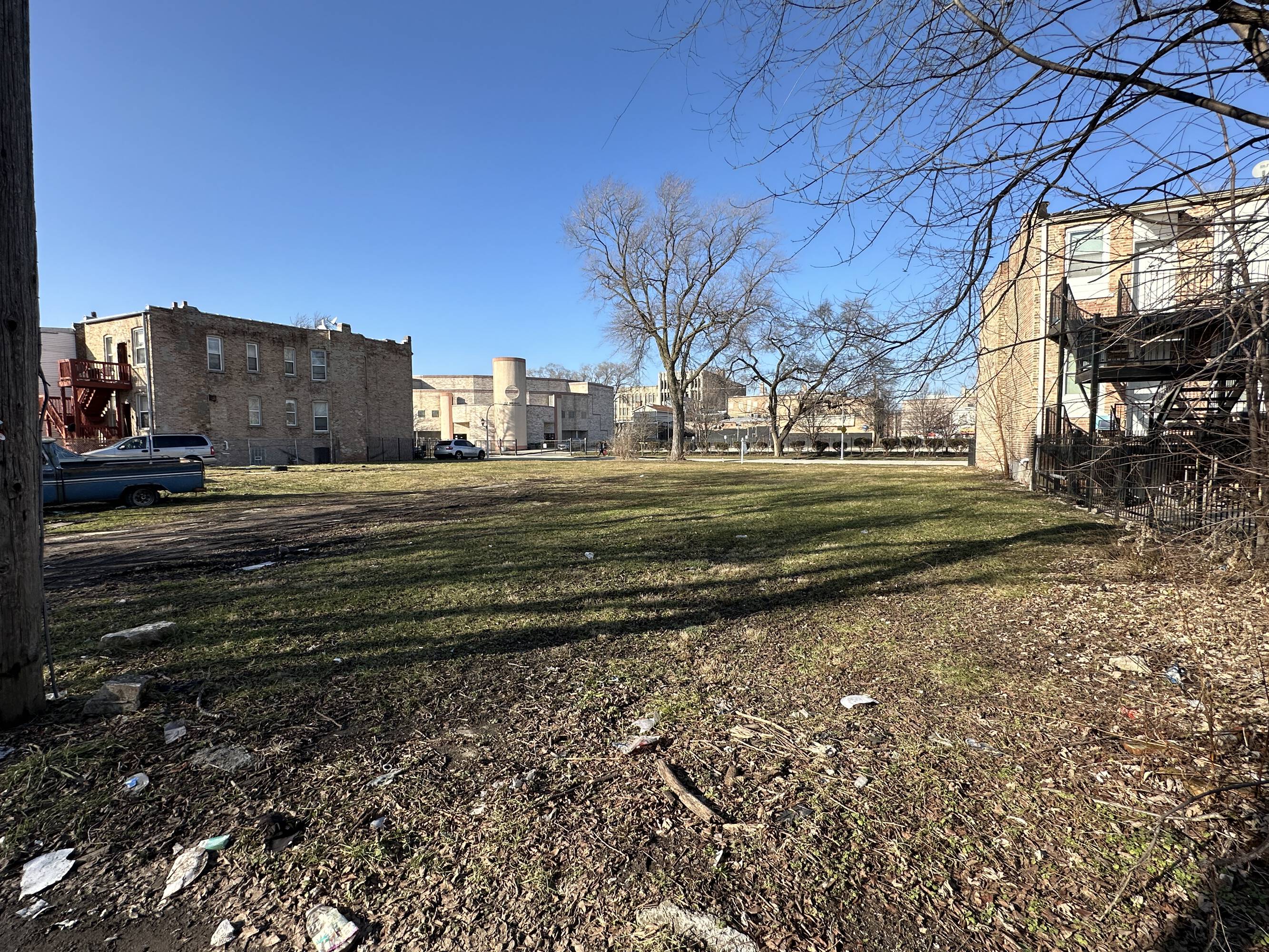 4111 W Monroe St, Chicago, IL 60624