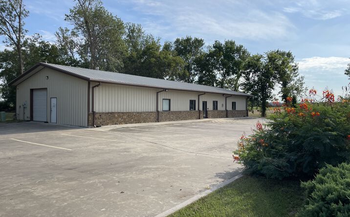 Pictures of Hospitality, Mixed Use, Office, Retail, Special Purpose property located at 126 W Cedar Bayou Lynchburg Rd, Baytown, TX 77521 for sales - image #1