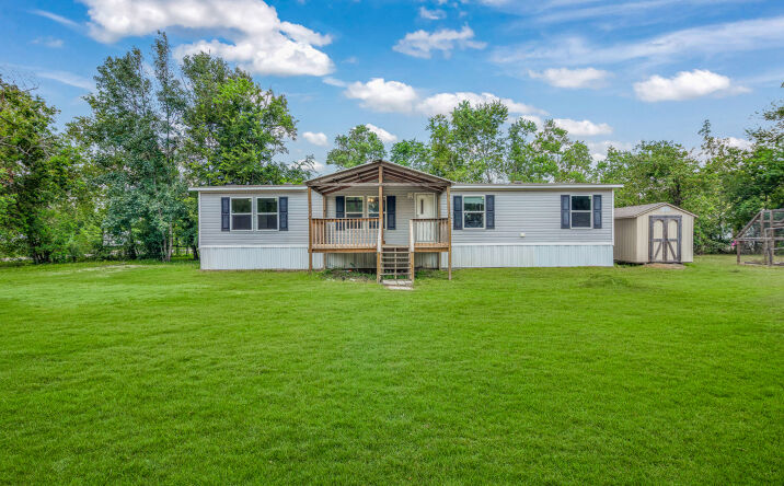 Pictures of Multifamily property located at 19910 Angus Rd, Crosby, TX 77532 for sales - image #1
