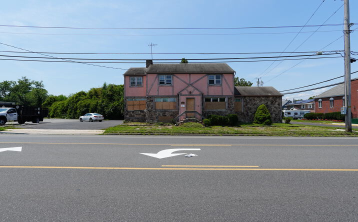 Pictures of Retail property located at 315 N Black Horse Pike, Mount Ephraim, NJ 08059 for sales - image #1