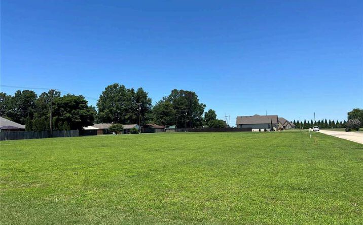 Pictures of Land property located at 15 Laurelwood Dr, Kennett, MO 63857 for sales - image #1