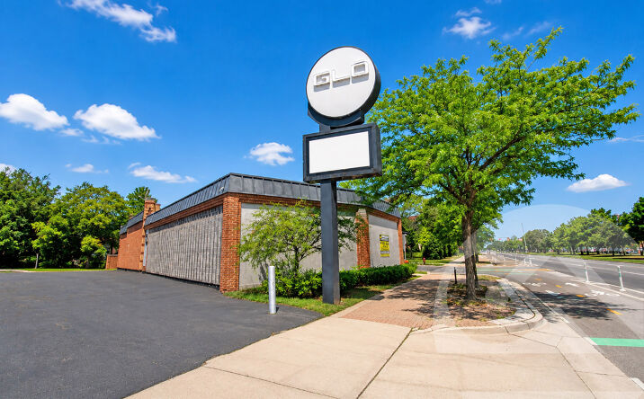 Pictures of Retail property located at 22061 Woodward Ave, Ferndale, MI 48220 for sales - image #1