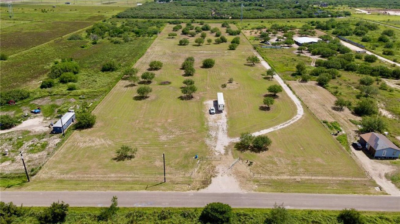 8011 Mile 19 N, Edcouch, TX 78538 | Crexi.com