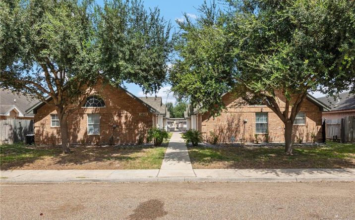Pictures of Multifamily property located at 1610 Orlando Street, Edinburg, TX 78541 for sales - image #1