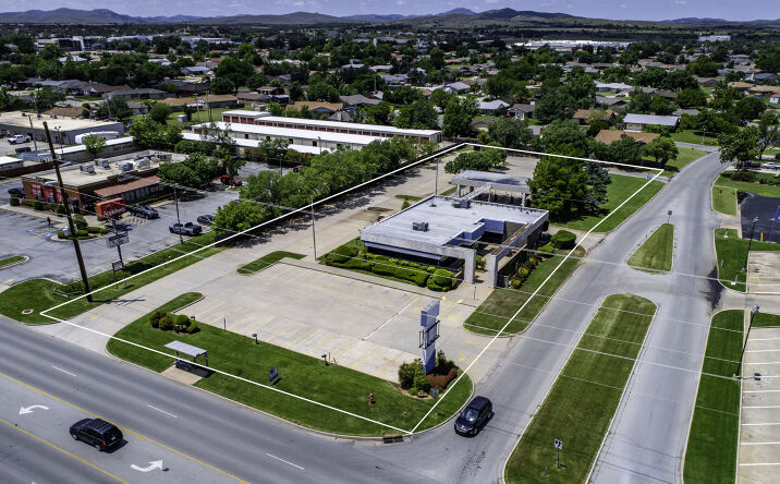 Pictures of Retail property located at 6201 NW Cache Rd, Lawton, OK 73505 for sales - image #1