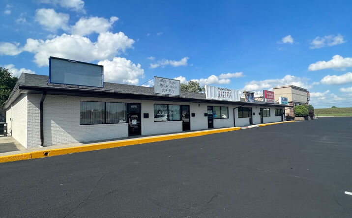 Pictures of Retail property located at 2028 Stafford Rd, Plainfield, IN 46168 for sales - image #1