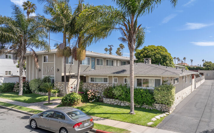Pictures of Multifamily property located at 1620 E Maple Ave, El Segundo, CA 90245 for comps - image #1