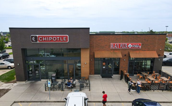 Pictures of Retail property located at 1601 E College Ave, Normal, IL 61761 for comps - image #1