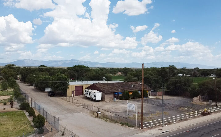 Pictures of Industrial, Retail property located at 2100 Bosque Farms Blvd, Bosque Farms, NM 87068 for sales - image #1