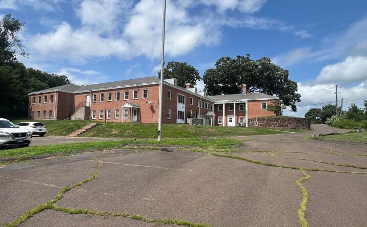 Pictures of Retail property located at 965 E Main St, Meriden, CT 06450 for sales - image #1
