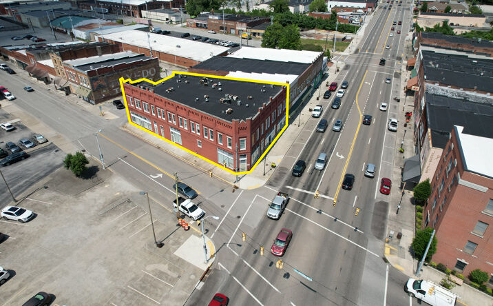 Pictures of Mixed Use property located at 101 E Central Ave, LaFollette, TN 37766 for sales - image #1