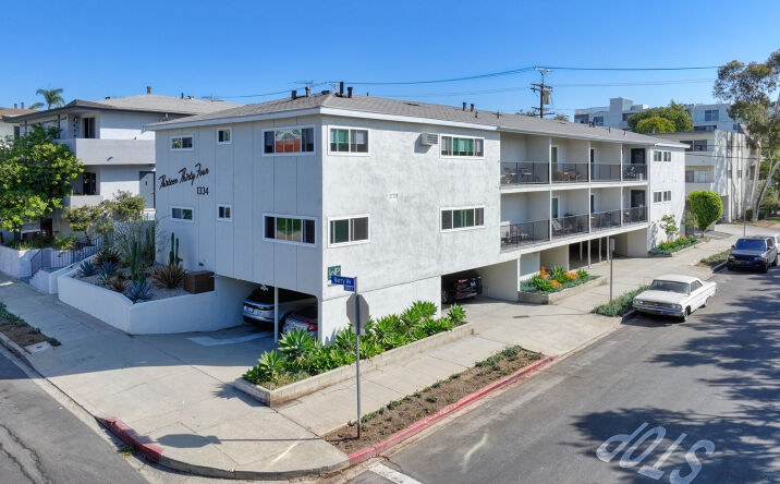 Pictures of Multifamily property located at 1334 Barry Ave, Los Angeles, CA 90025 for sales - image #1