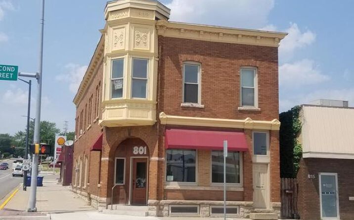 Pictures of Retail property located at 801 2nd St, La Salle, IL 61301 for sales - image #1