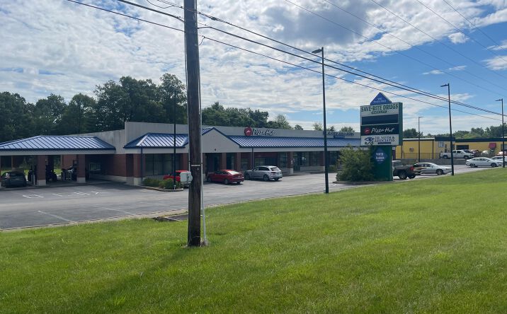 Pictures of Retail property located at 990 S Dixie Blvd, Radcliff, KY 40160 for sales - image #1