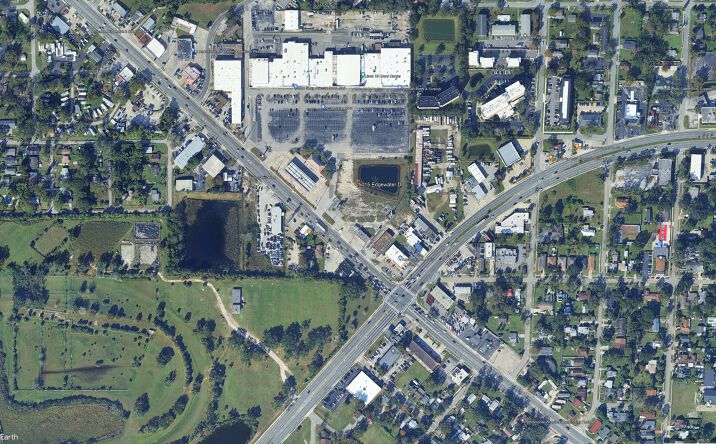 Pictures of Land, Mixed Use, Retail, Self Storage property located at 5015 Edgewater Dr, Orlando, FL 32810 for sales - image #1