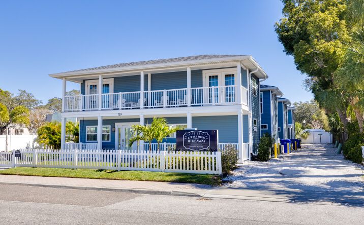Pictures of Multifamily property located at 719 Douglas Ave #A,B,C,D, Dunedin, FL 34698 for sales - image #1