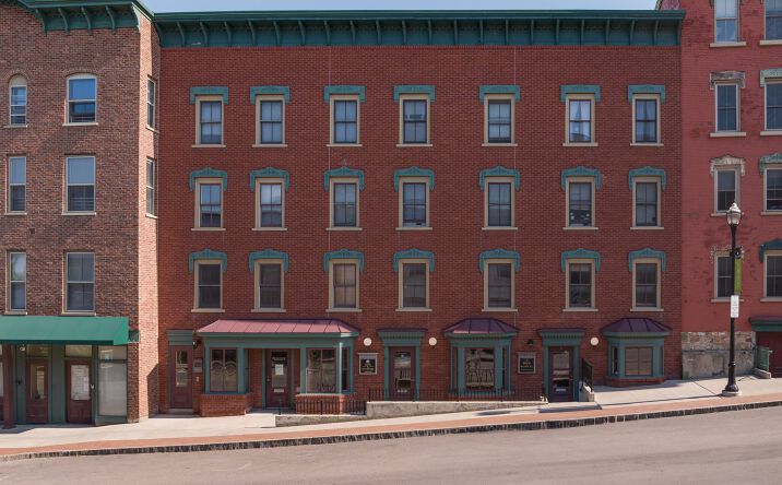 image of property at 11 LAKE ST Saint Albans VT 05478-2233 APN: (173) 23049-011