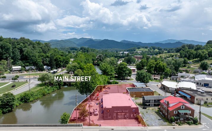 Pictures of Retail property located at 339 Park St, Canton, NC 28716 for sales - image #1