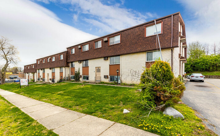 Pictures of Multifamily property located at 4644 Burkhardt Ave, Dayton, OH 45431 for sales - image #1