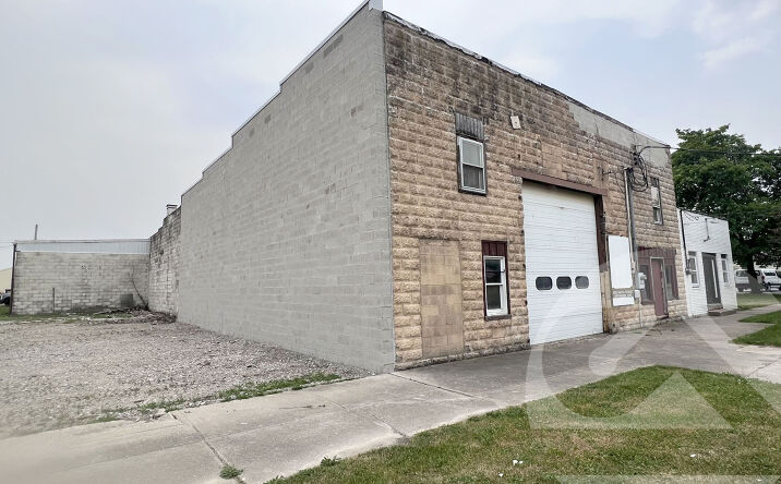 Pictures of Industrial property located at 225 & 235 Maple St, Metamora, OH 43540 for sales - image #1