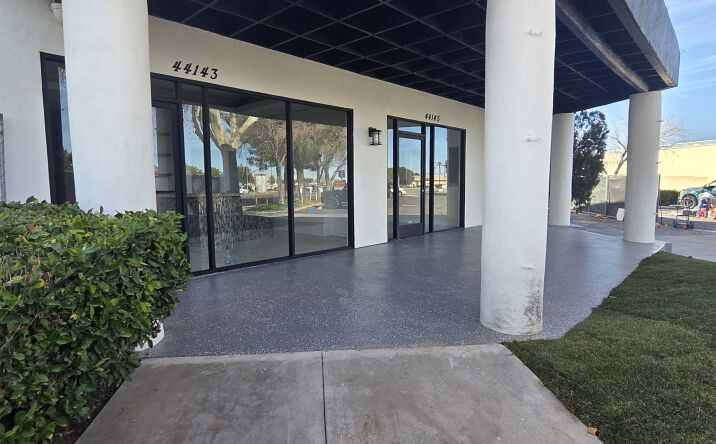 Pictures of Office property located at 44143 20th St W, Lancaster, CA 93534 for sales - image #1