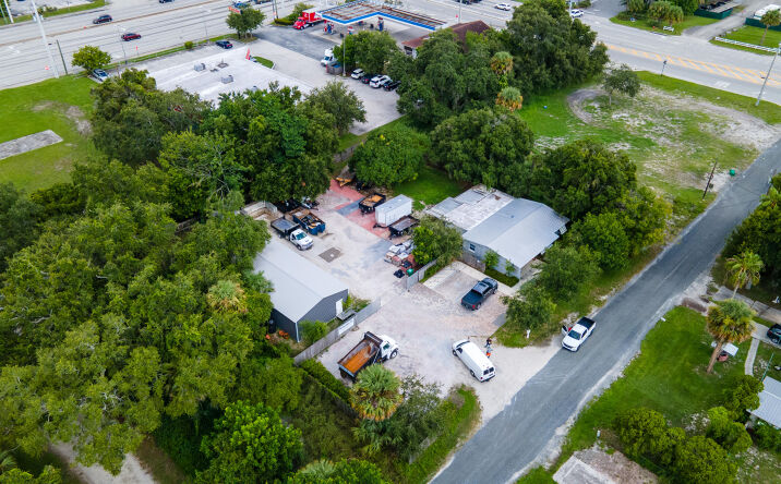 Pictures of Mixed Use property located at 5009 Lace Ave, Fort Pierce, FL 34982 for sales - image #1