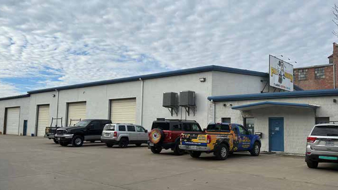 1015 E 14th Ave, North Kansas City, MO 64116