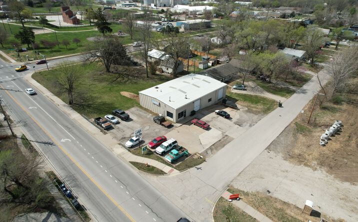Pictures of Industrial property located at 1827 Haskell Ave, Lawrence, KS 66044 for sales - image #1