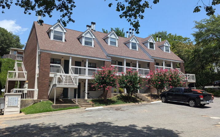 Pictures of Multifamily property located at 1906 N Bryant St, Little Rock, AR 72207 for sales - image #1